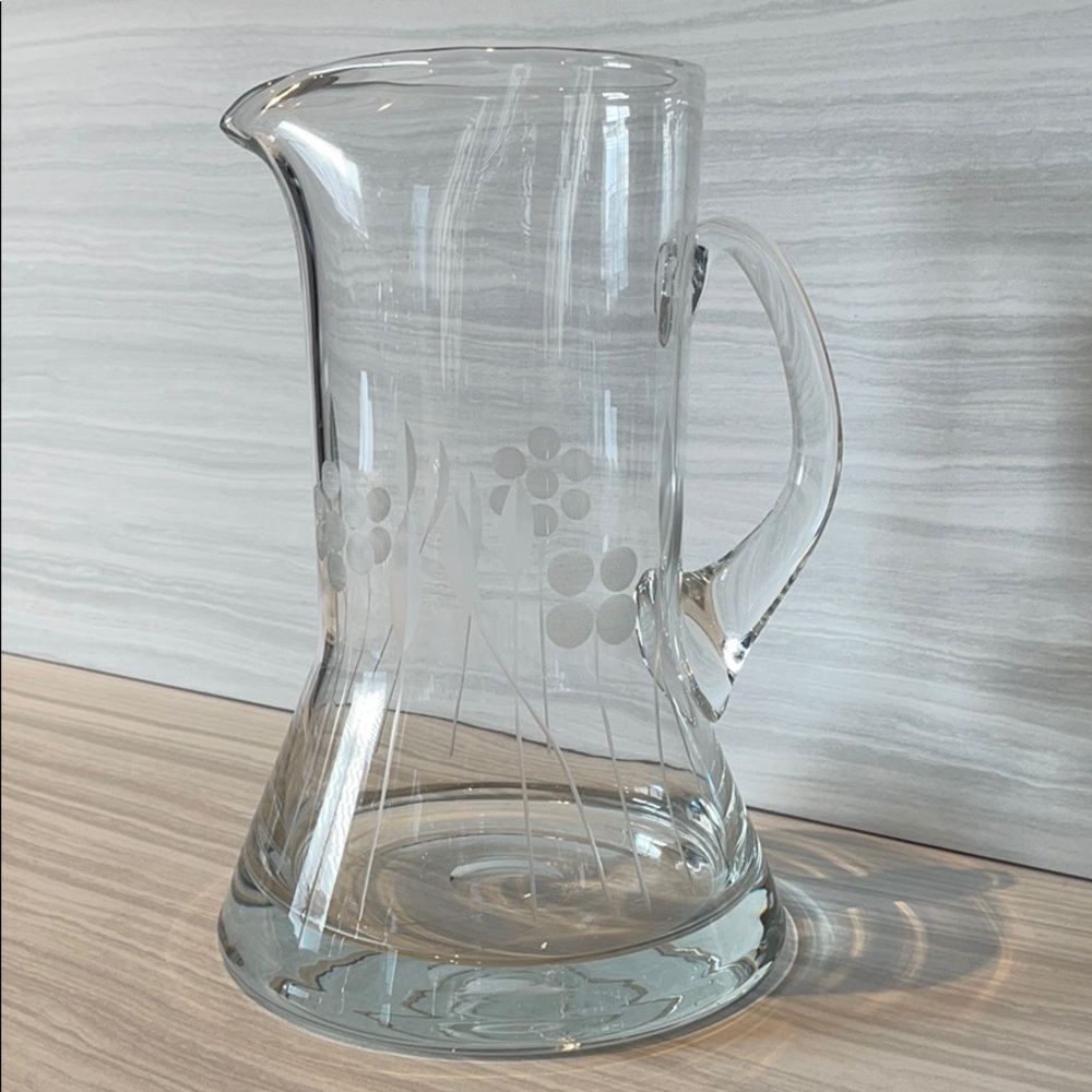 Beautiful vintage glass pitcher  floral design 🌸